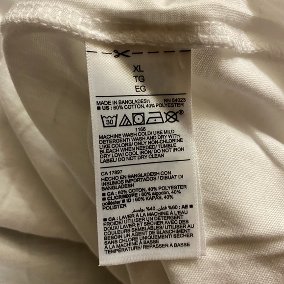 Men’s Old Navy XL Shirt Bundle - Picture 8 of 8